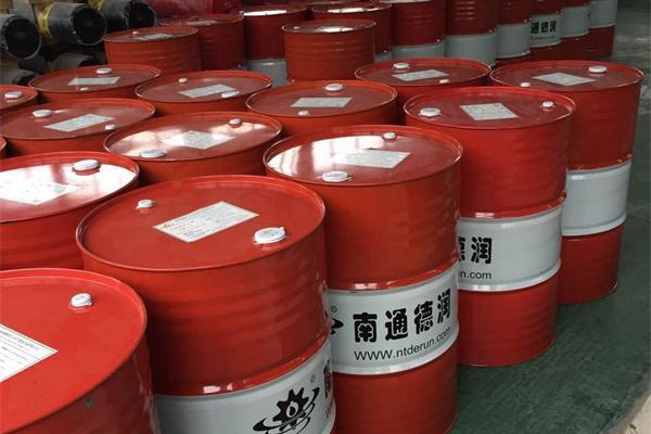 快速光亮淬火油有什么特點(diǎn)，使用時(shí)要注意什么？